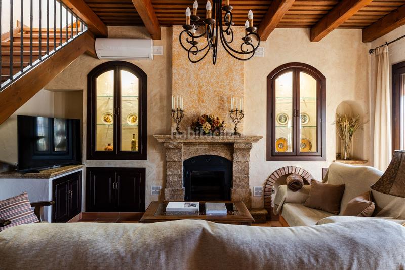 Foto f864b33d-efd8-4014-a37a-94f3e4752309. Casa en Centro Alhaurín el Grande