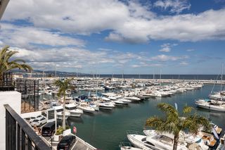 Attique à Puerto Banús