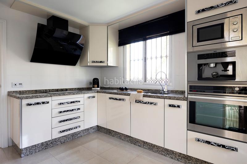 Foto fe0e666e-0eee-4651-a559-dc559b934371. Chalet in campo de Mijas Mijas