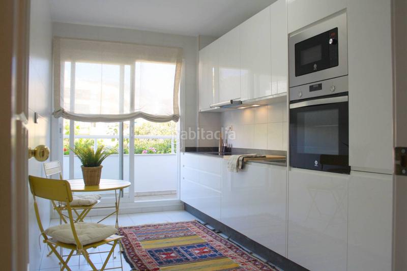 Foto 71735c72-c345-4742-870a-b526bd95ff12. Location appartement dans Playa Bajadilla - Puertos Marbella