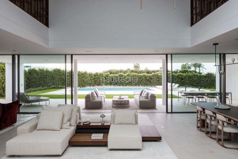 Foto a522c2ff-dc62-4543-b864-fc64bfa191fa. Chalet in Las Lomas de Río Verde Marbella