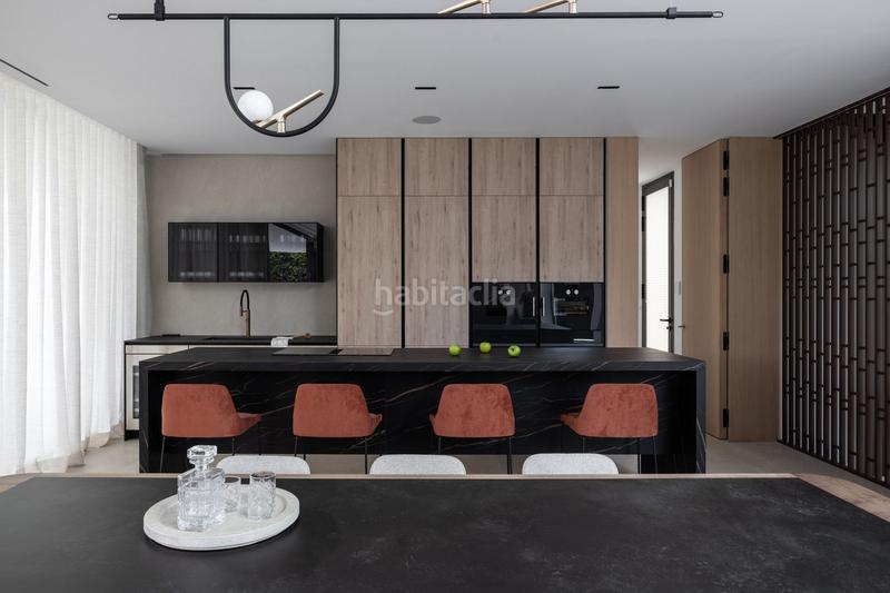 Foto 986d7e92-6d8b-4d46-9d6a-369f28a904d4. Chalet en Las Lomas de Río Verde Marbella