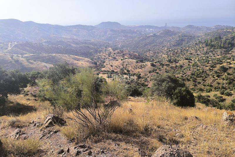 Foto 4634917e-3393-4655-adef-7530a30049b2. Terrain résidentiel dans Pinares de San Antón Málaga