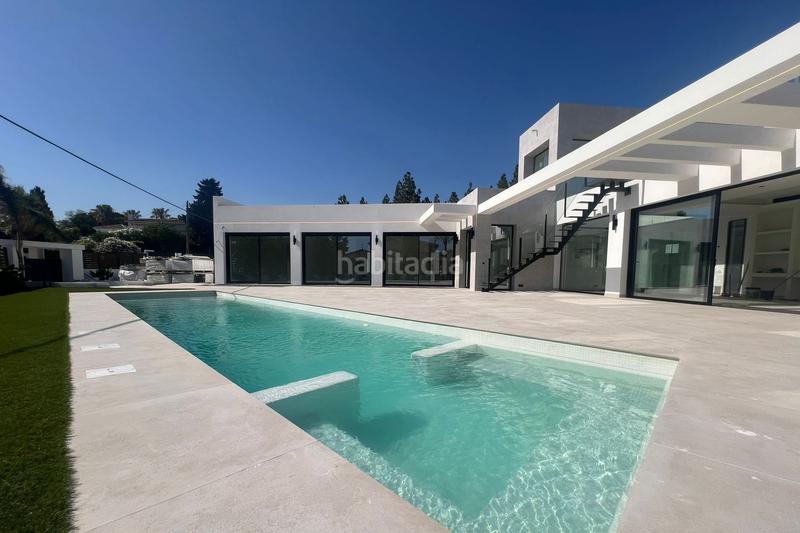 Foto 0f869113-6e35-461d-b8ef-9994f6878152. Chalet in El Faro de Calaburra - Chaparral Mijas