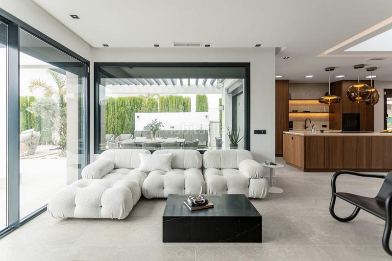 Foto 526255e7-7f97-4e1b-8feb-93fcd81dcf29. Casa en La Concha - Resina Golf Estepona