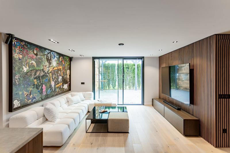 Foto 9cad6cff-570c-4c32-a608-58510b2d734f. Casa en La Concha - Resina Golf Estepona