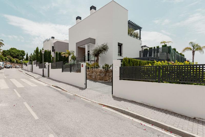 Foto a938d854-b124-46a3-ba31-bb928ed0cb2a. Casa en La Concha - Resina Golf Estepona