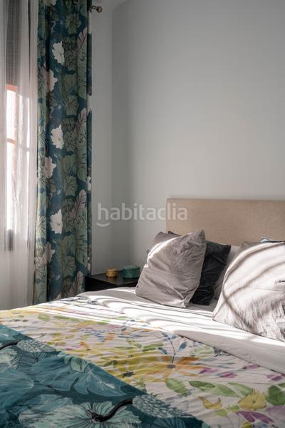 Foto 100feb29-a4b6-47ea-91bd-b3ff72c9226d. Edificio in La Trinidad Málaga