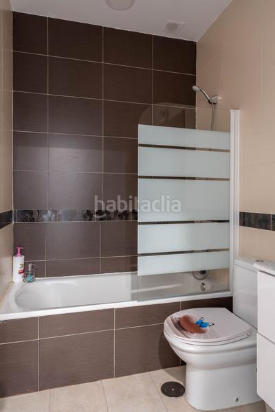 Foto 14c4f457-d7f7-472e-962c-3b1756e7055f. Edificio in La Trinidad Málaga