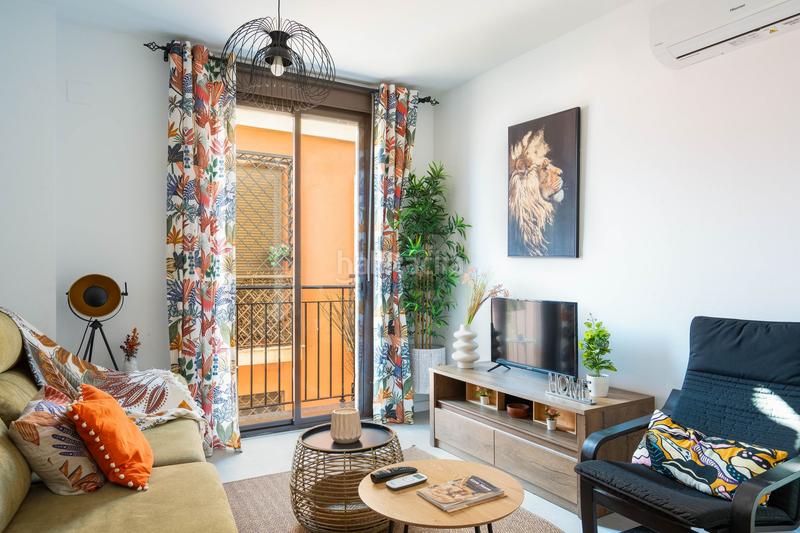 Foto 534b8479-7343-443f-9887-0dd56dc367aa. Edificio in La Trinidad Málaga