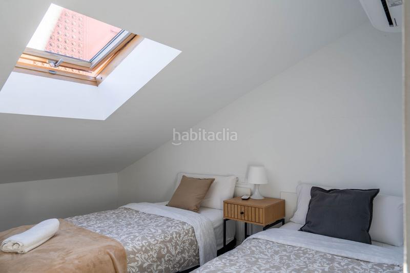 Foto db3792ae-c85f-4b0e-8aab-cc43a08df9af. Edificio in La Trinidad Málaga