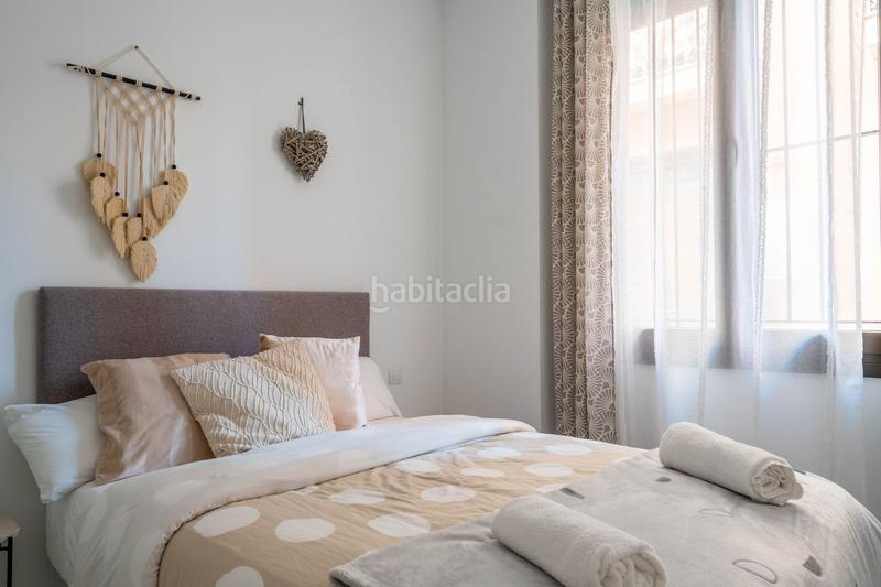 Foto ed9a1912-5d1f-42d5-a5f9-4820f0bba0fd. Edificio in La Trinidad Málaga