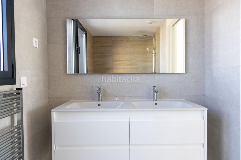 Foto fbc05540-9a0d-4f83-bcee-0cba8b478de2. Alquiler ático en Los Álamos Torremolinos