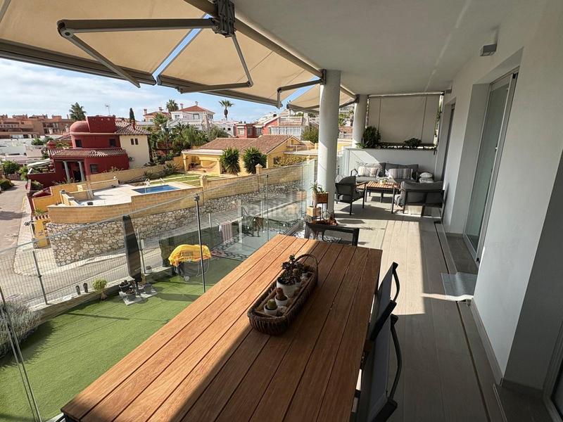 Foto be7b19a6-90fc-45a6-b8f4-59faa10edb58. Apartment in Castillo Sohail - Myramar Fuengirola