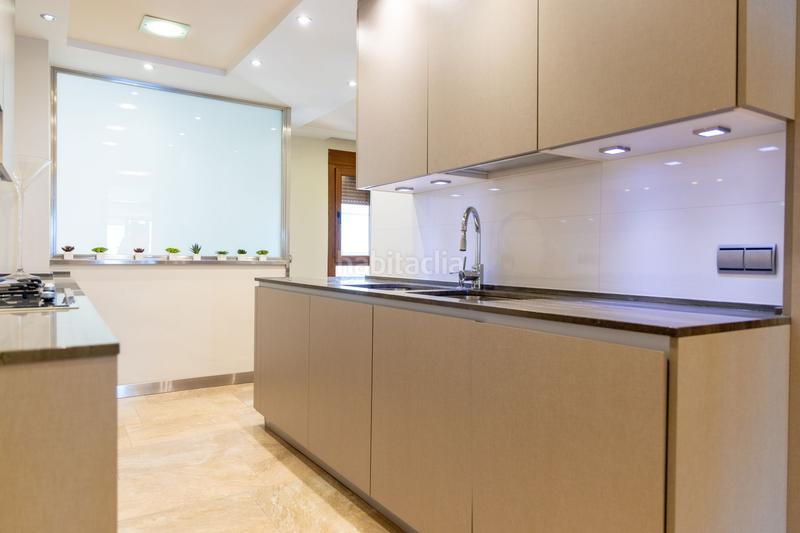 Foto 4325bc6c-0eb2-4364-8e55-f614a84394c8. Miete appartement in La Malagueta - Monte Sancha Málaga