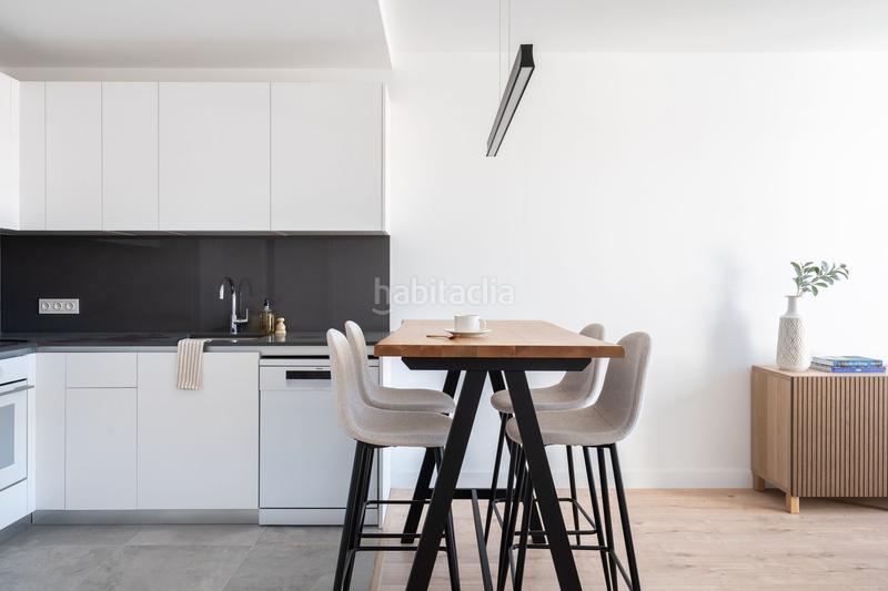 Foto bac5b1e2-2449-4f42-8a4c-13e56bf08240. Apartamento en Martiricos - La Roca - La Rosaleda Málaga