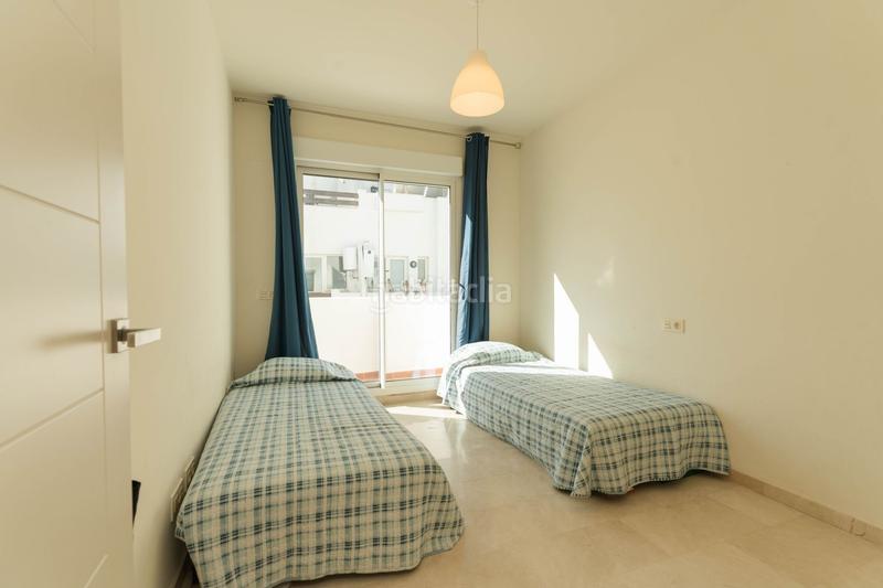 Foto 7c5b06fa-0590-4855-963e-b2cdf71b2915. Apartament a altos de Estepona Estepona
