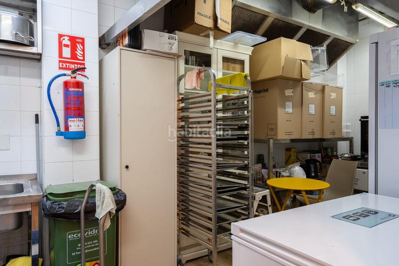 Foto e7926cf5-9b73-49fa-aff2-bc35ae344c40. Oficina a Puerto Deportivo Fuengirola