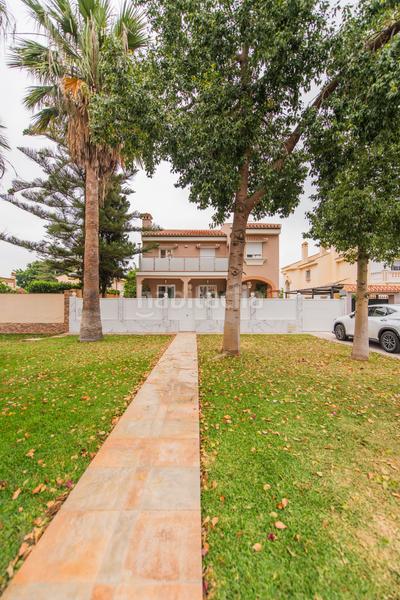 Foto a02084e7-35ac-43d4-aaae-72936bfed001. Chalet en Capellanía - Retamar Alhaurín de la Torre