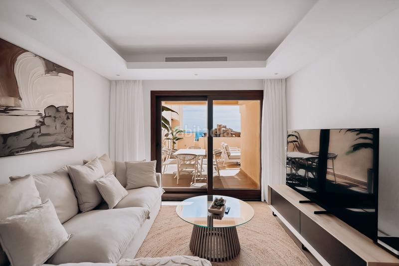 Foto d8d95a9a-023e-470e-9abb-43d797bd8e10. Attique dans Zona de Punta Plata Estepona