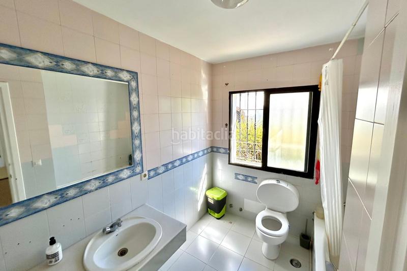 Foto 1fd7885b-ccd1-4801-95d8-db0873516dad. Maison jumelée dans Calahonda Mijas