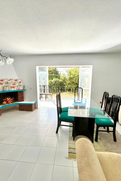 Foto f14d7ae2-1d11-47de-841d-d13b6762849f. Maison jumelée dans Calahonda Mijas