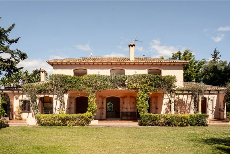 Foto 4087c966-a2de-425d-ae2f-1cc8292f398a. Chalet dans Paraiso - Barronal Estepona