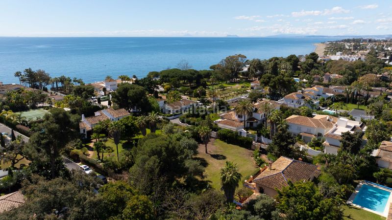 Foto 44cb7f2b-2adf-454e-8e9a-380151aaac1a. Chalet dans Paraiso - Barronal Estepona