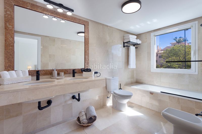 Foto a1130eff-813c-4665-b790-93aeab12ce4a. Apartament a Atalaya - Isdabe Estepona