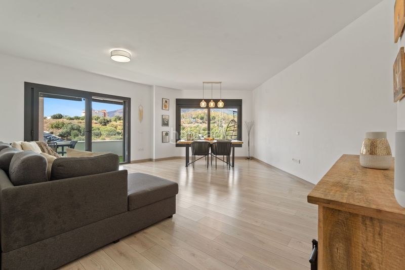 Foto 26fb28a9-33de-4d33-bd3e-38edfcd91cf9. Àtic a sierra de Estepona - avda. de andalucía Estepona