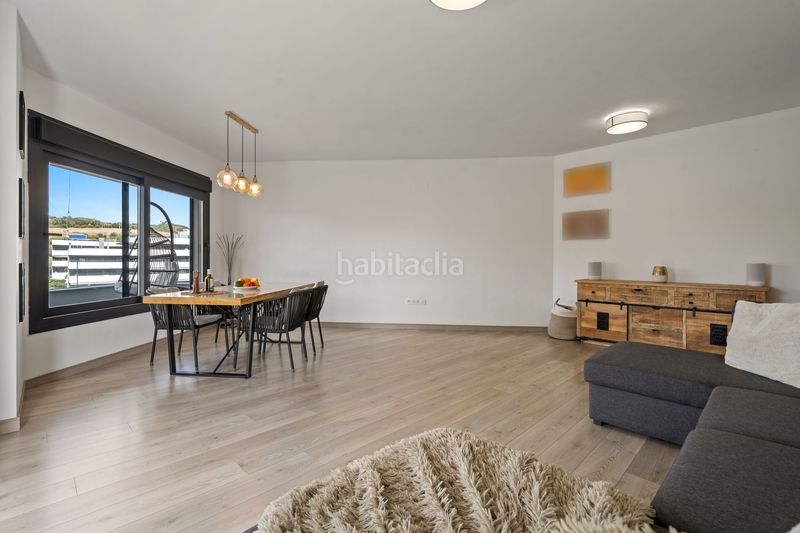 Foto 9e9f9b1b-3d08-4837-b652-8d17a6bd7aa2. Àtic a sierra de Estepona - avda. de andalucía Estepona