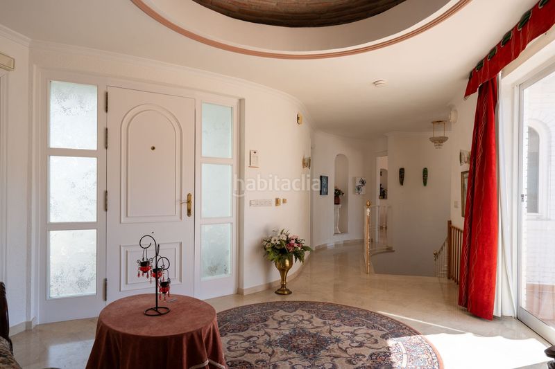 Foto 50fec268-9c45-4e8e-bf70-429f75584800. Chalet en Calahonda Mijas