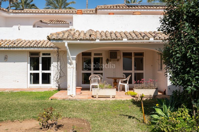 Foto d4d5440c-97a5-4a4d-b1de-e034a79d6d4e. Chalet en Calahonda Mijas