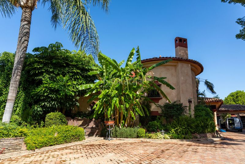 Foto ad10dcf2-8105-4bd7-ab21-b36aa4d94001. Masía en El Paraíso Benahavís