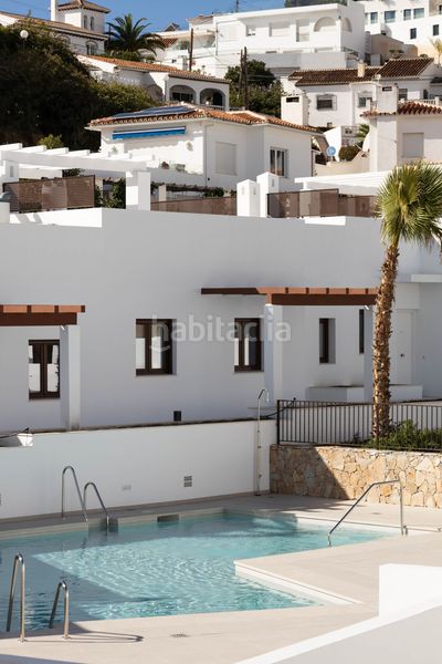 Foto 2a541994-af25-4f04-93ff-4bdeea4bdbca. Zweistöckige wohnung in Chaparil - Torrecilla - Punta Lara Nerja