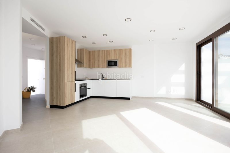 Foto a786f686-728b-4f14-b79d-705e7bf0d207. Zweistöckige wohnung in Chaparil - Torrecilla - Punta Lara Nerja
