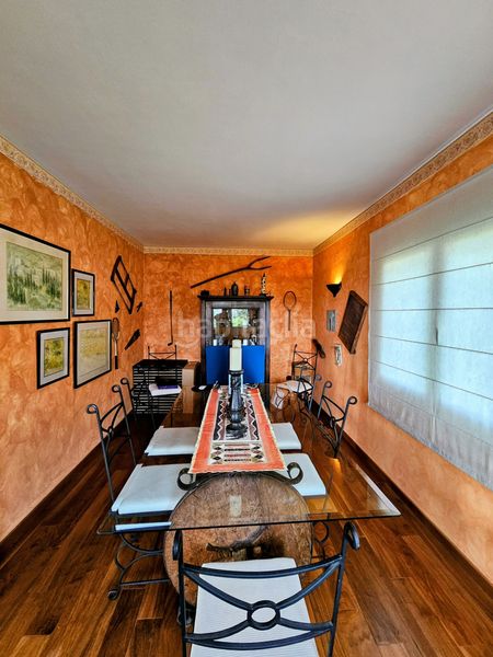 Foto 1063bac0-eec0-4395-85c6-9c1e71abe541. Xalet a El Faro de Calaburra - Chaparral Mijas