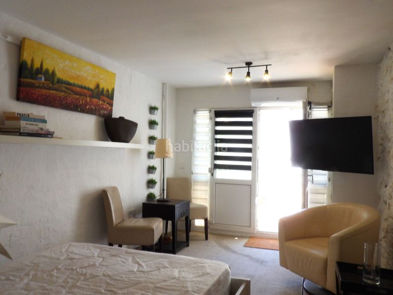 Foto f09ac745-5d5d-4f01-9abd-6020708cce7b. Casa adosada en Guaro