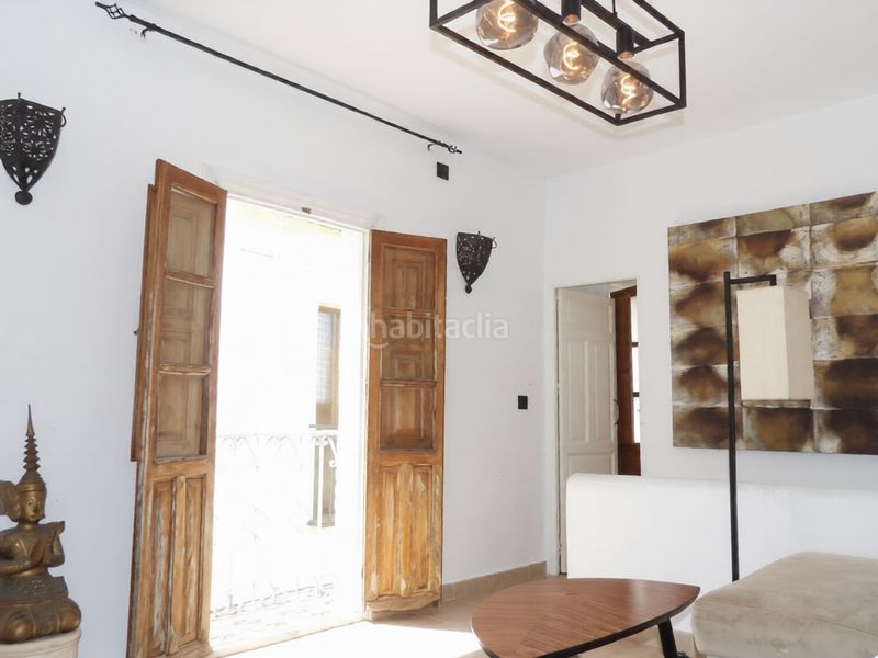 Foto 131db0ba-4aec-4c13-ad9b-3d99a6f51bbe. Casa adossada a Guaro