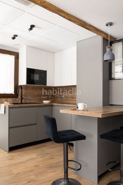 Foto f9c5be4b-2418-4dd9-aa10-3c501007ee1a. Àtic a Centro Antequera