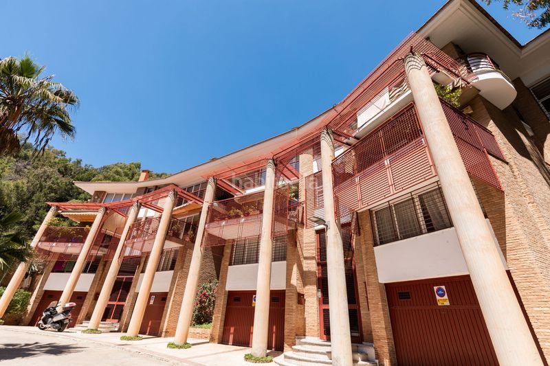 Foto fb6754d0-cb37-4e0e-8f81-0c0c29d6c4bd. Duplex dans La Malagueta - Monte Sancha Málaga