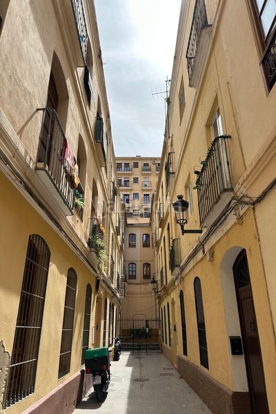 Foto f07f9998-9d58-4a37-b5ac-45d591fb0592. Apartament a La Merced Málaga