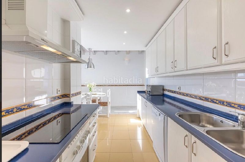 Foto edc7d9b2-65f1-4946-817b-c3791762eb5c. Apartament a bahía de Marbella Marbella