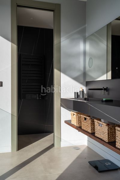 Foto acd02f23-41b6-4dc0-bc6a-f7c2f5419b0e. Casa a Limonar Málaga