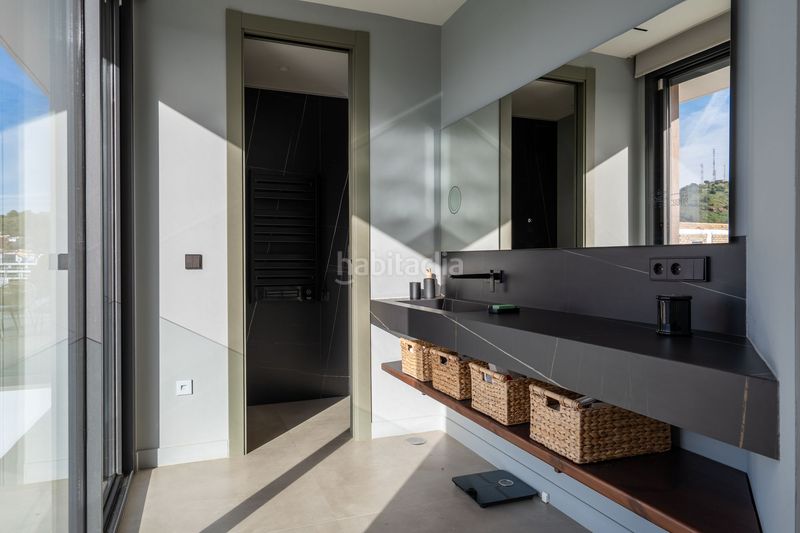 Foto f5c9c4e4-62fd-43c4-ab48-ae25c030d16e. Casa a Limonar Málaga