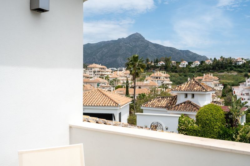 Foto a4016faa-9ed6-4ffd-b1b7-a014c5051146. House in Los Naranjos Marbella