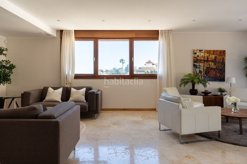 Foto af59281d-c8a3-41ea-82e9-2979994d37a2. Ático en Alto de los Monteros Marbella