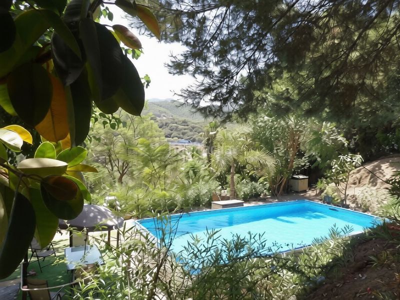 Foto d7942ed7-c249-47b7-a2fa-c1e2738e4ffe. Masia a Coín