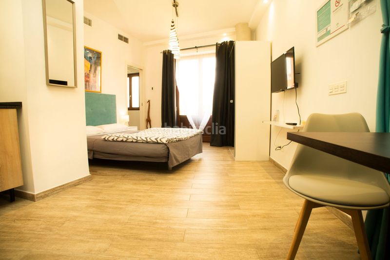 Foto 1ba1ceea-3895-4fb0-b1c9-b68a046959bd. Casa a La Merced Málaga