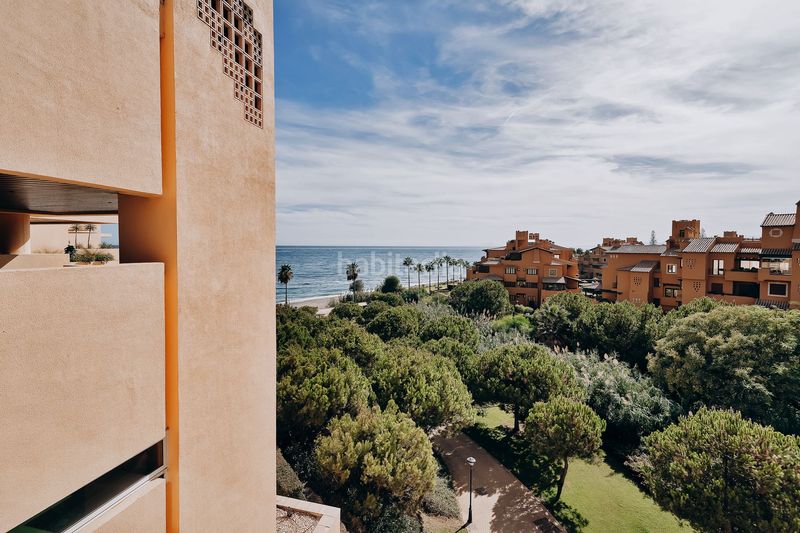 Foto 40b586bb-0a14-4f0b-a134-33b3aa2f3467. Rent penthouse in Zona de Punta Plata Estepona
